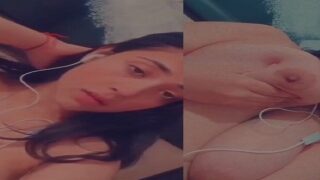 Indian Big Boobs Girl Topless Video Call